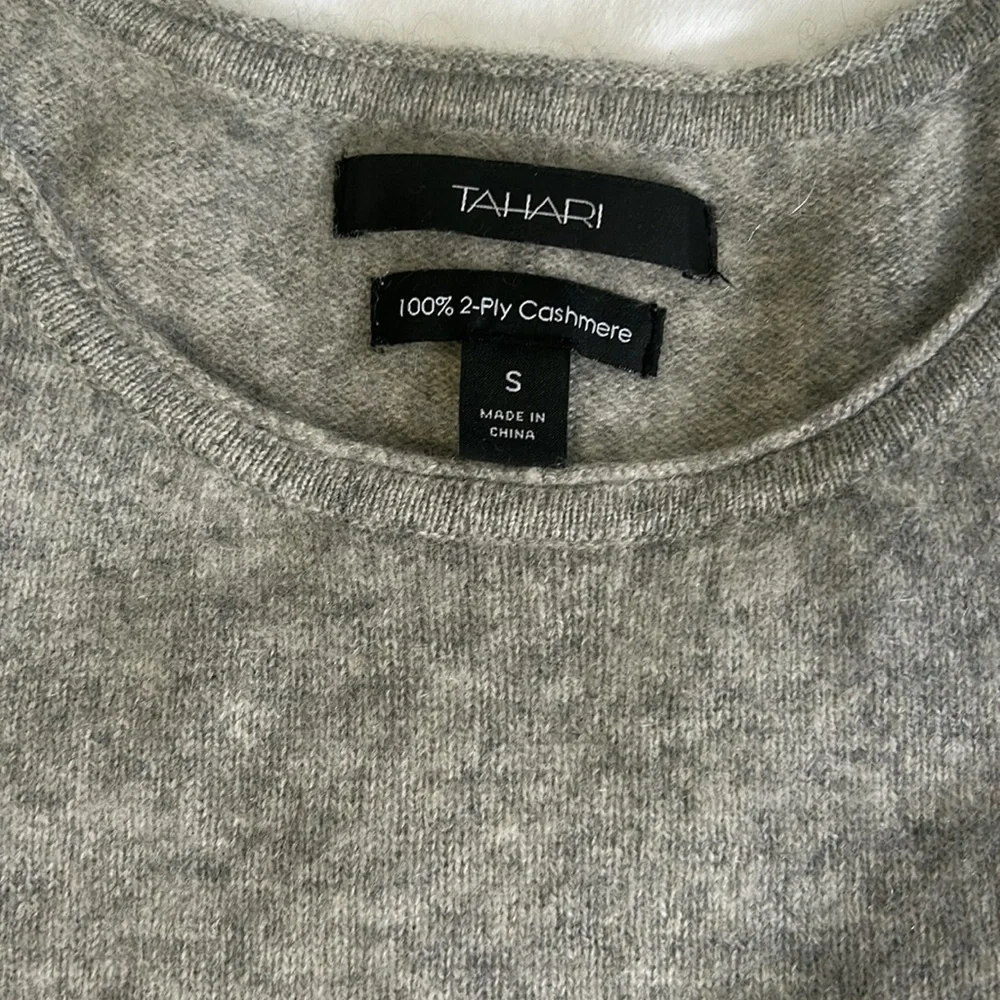 100% cashmere 2-ply TAHARI Vest - Picture 2 of 6